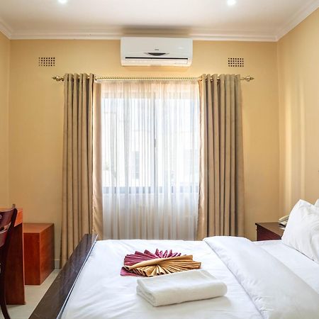 Nyamfinzi Hotel Chipata Kültér fotó