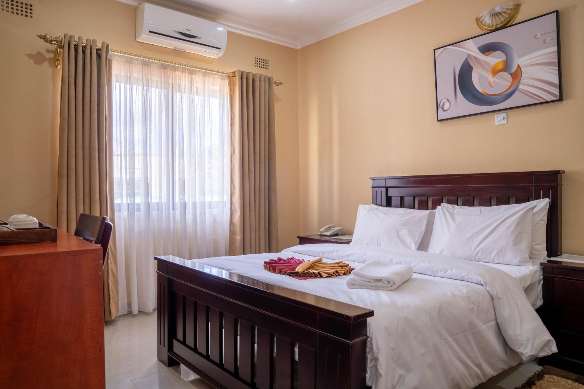 Nyamfinzi Hotel Chipata Kültér fotó
